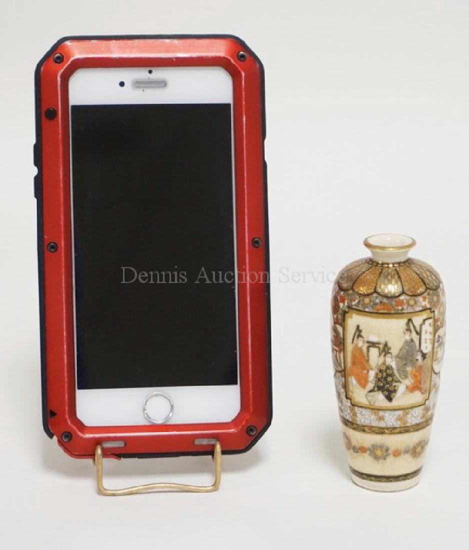 MINIATURE SATSUMA CABINET VASE MEASURING 3 5/8 INCHES (1 of 7)