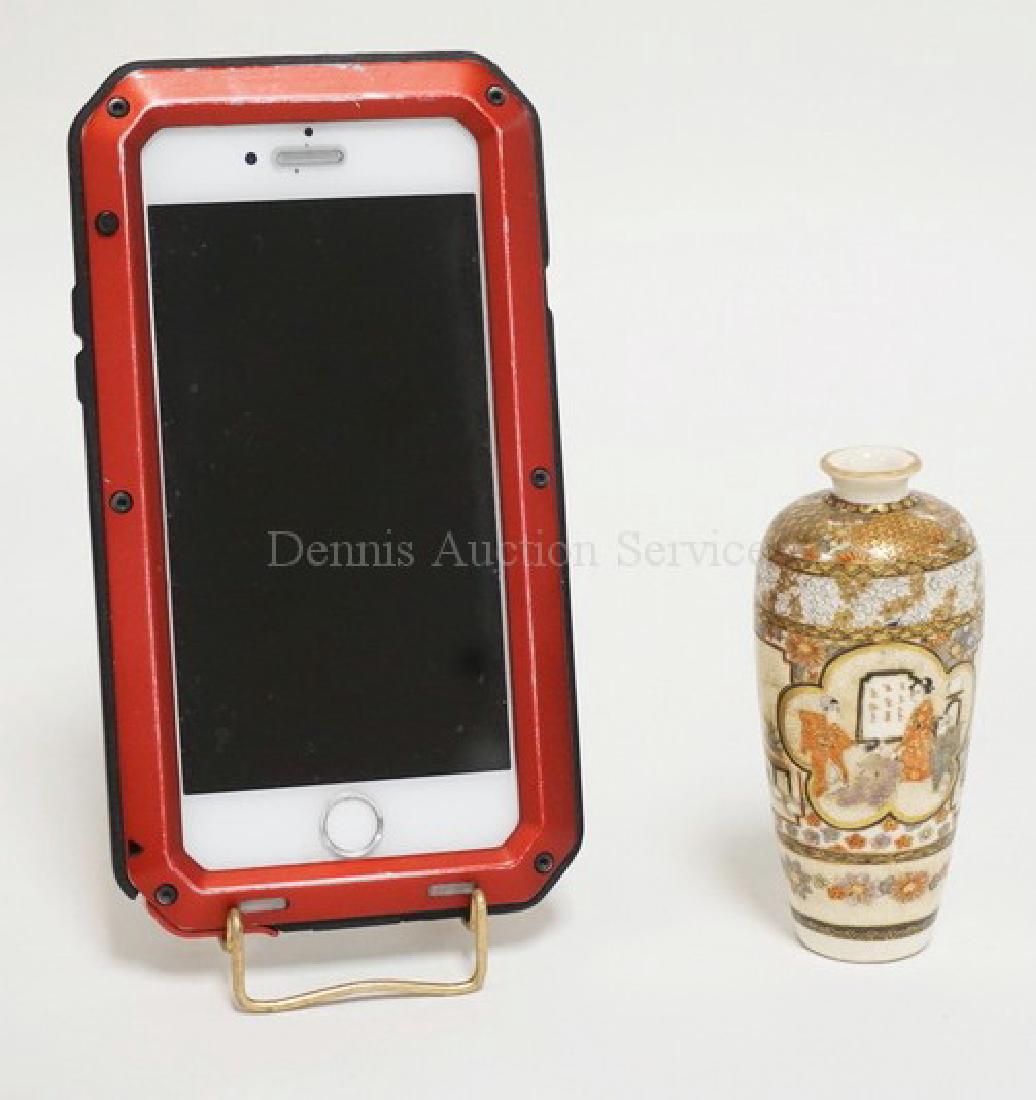 MINIATURE SATSUMA CABINET VASE MEASRUING 3 5/8 INCHES (1 of 5)