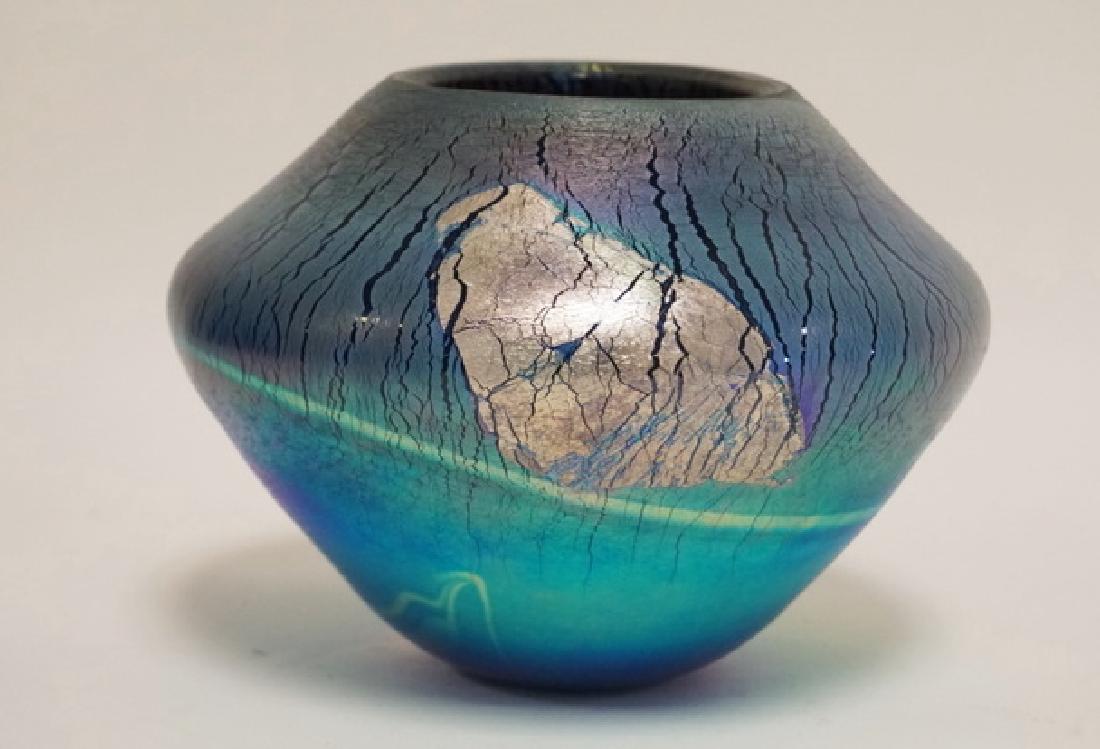 EICHOLT ART GLASS VASE MEASURING 5 1/4 INCHES HIGH. (1 of 2)