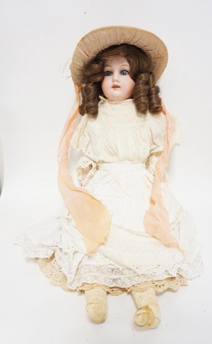 AM 370 BISQUE HEAD DOLL. 21 IN (1 of 2)