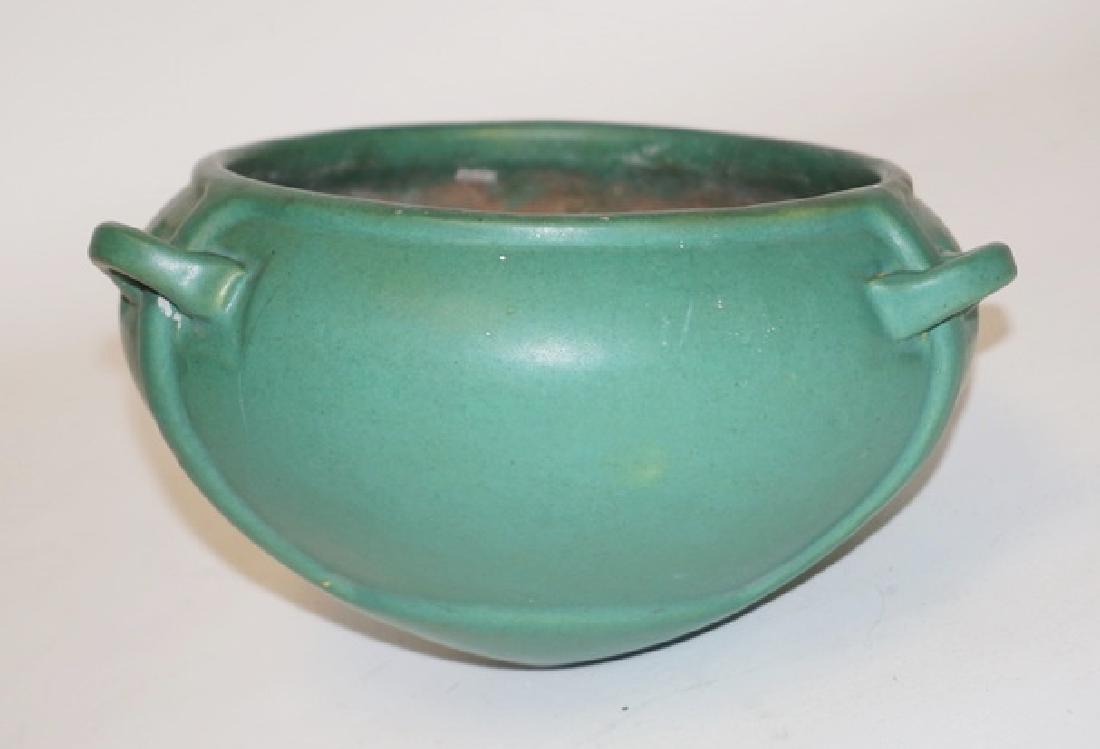 ROSEVILLE POTTERY *ARTS & CRAFTS* HANGING BASKET. 7 1/4 (1 of 2)