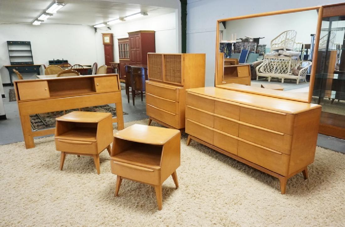 HEYWOOD WAKEFIELD CHAMPAGNE FINISHED 6 PIECE BEDROOM (1 of 7)