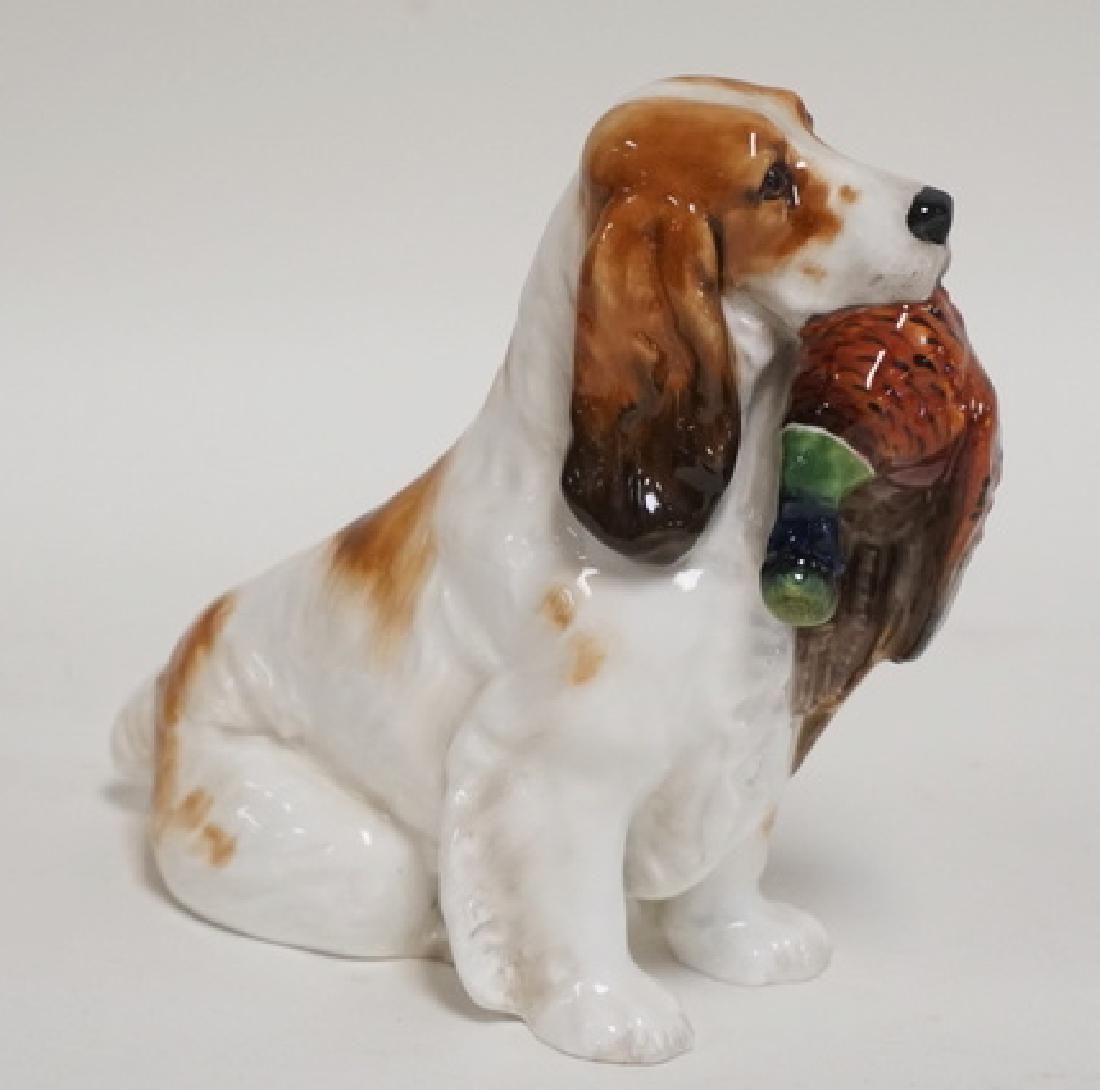 ROYAL DOULTON PORCELAIN FIGURE OF A HUNTING DOG WITH A (1 of 2)