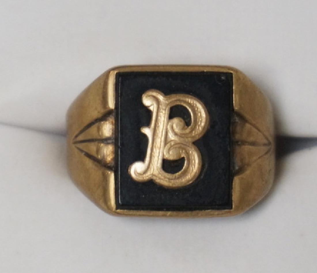 10K GOLD & ONYX MENS SIGNET RING. 3.00 DWT. APPROX SIZE (1 of 1)