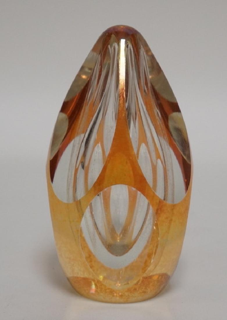 BRIAN MAYTUM ART GLASS PAPERWEIGHT. 4 3/4 INCHES HIGH. (1 of 2)