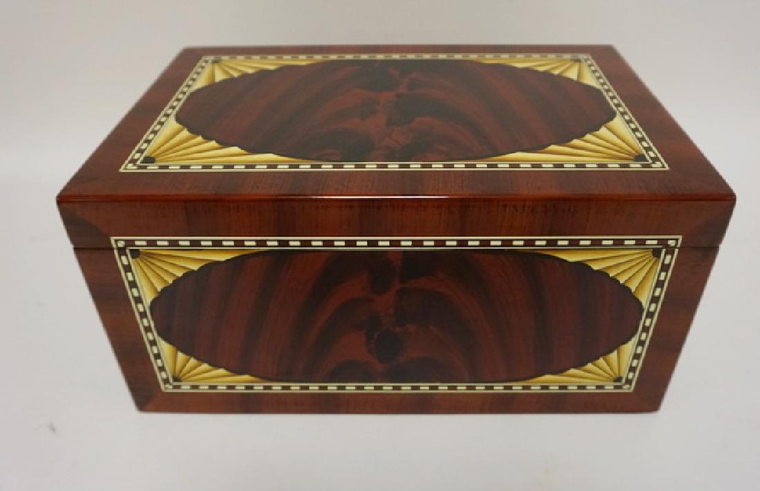 INLAID HUMIDOR WITH HIGH GLOSS FINISH. 15 1/4 IN X 10 (1 of 3)