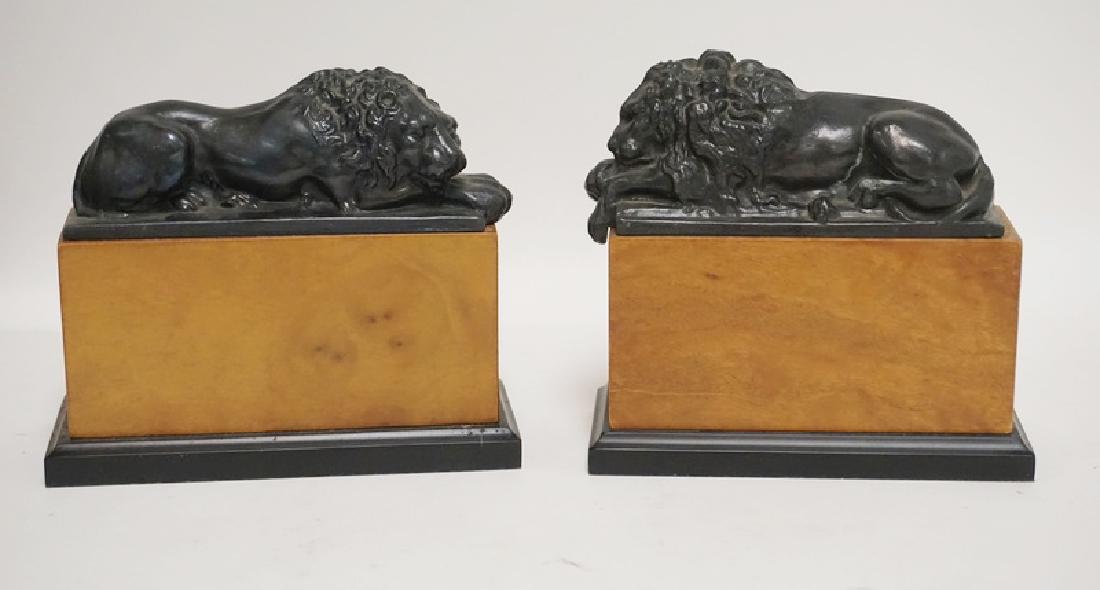 PAIR OF METAL LION BOOKENDS ON WOODEN BASES. 8 1/2 IN (1 of 2)