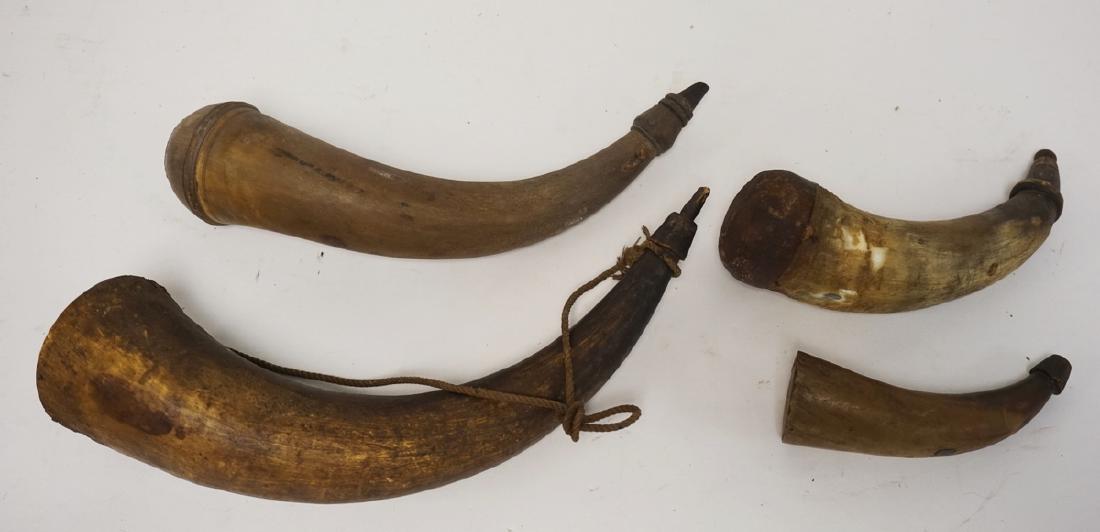 LOT OF 4 POWDER HORNS. ONE HAS CHIPS, LARGEST IS 14 (1 of 4)