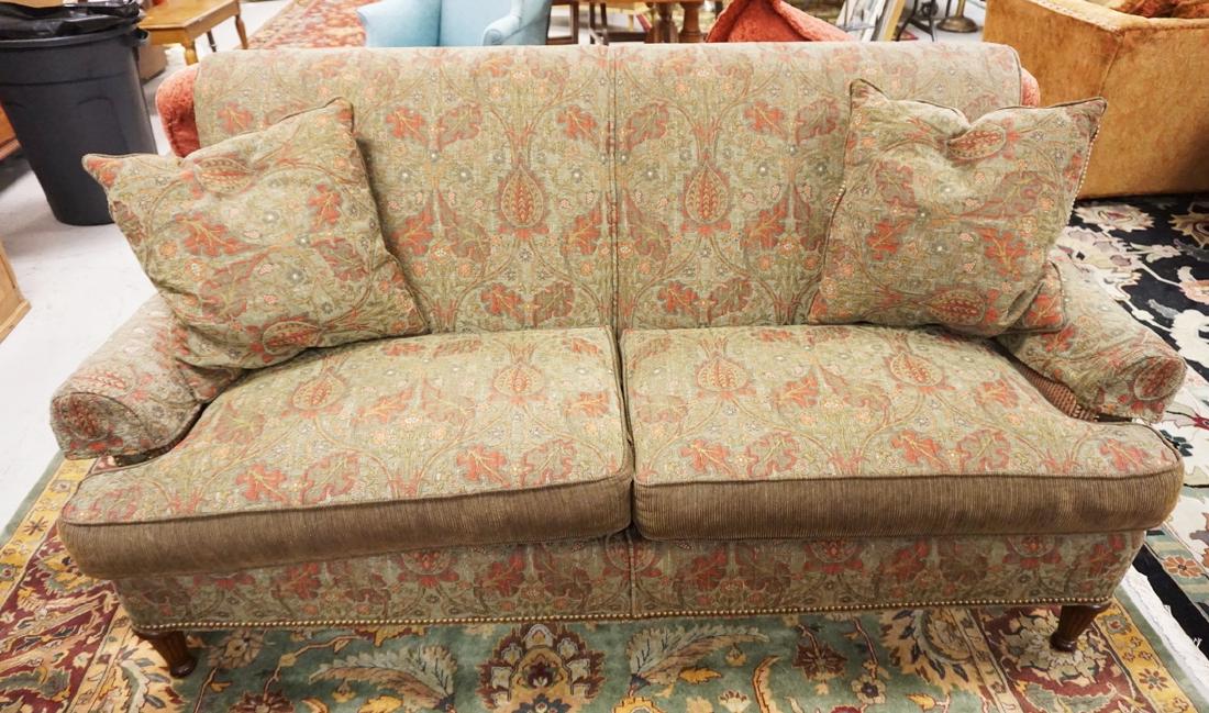 STICKLEY UPHOLSTERED LOVE SEAT WITH FLUTED LEGS. 76 IN: STICKLEY UPHOLSTERED LOVE SEAT WITH FLUTED LEGS. 76 IN WIDE