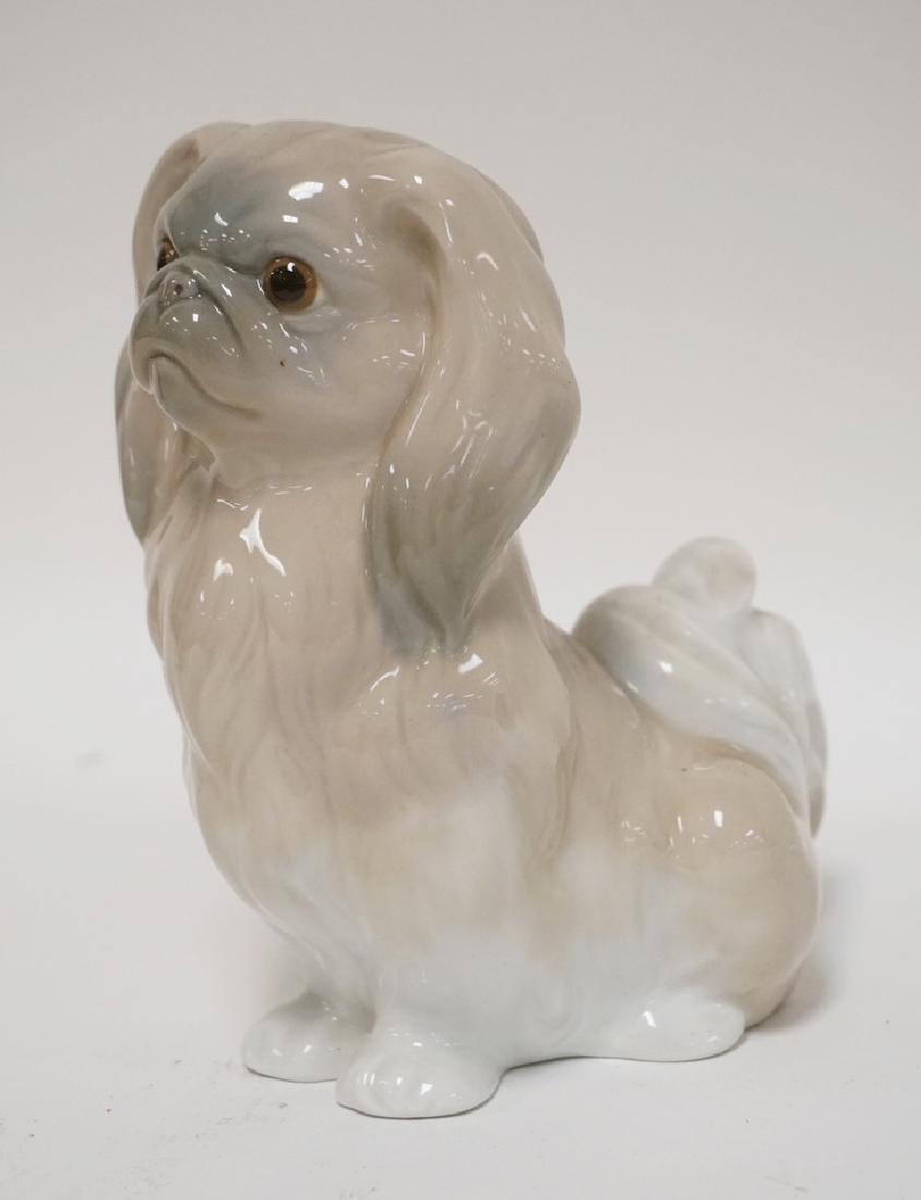 LLADRO DOG. 6 IN H (1 of 2)