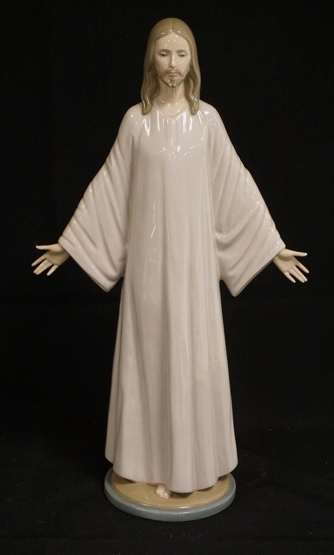 LLADRO PORCELAIN FIGURE OF JESUS. 14 1/2 INCHES HIGH. (1 of 2)