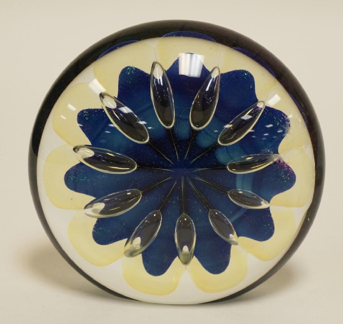 EICHOLT ART GLASS PAPERWEIGHT HAVING AN INTERNAL FLOWER (1 of 2)