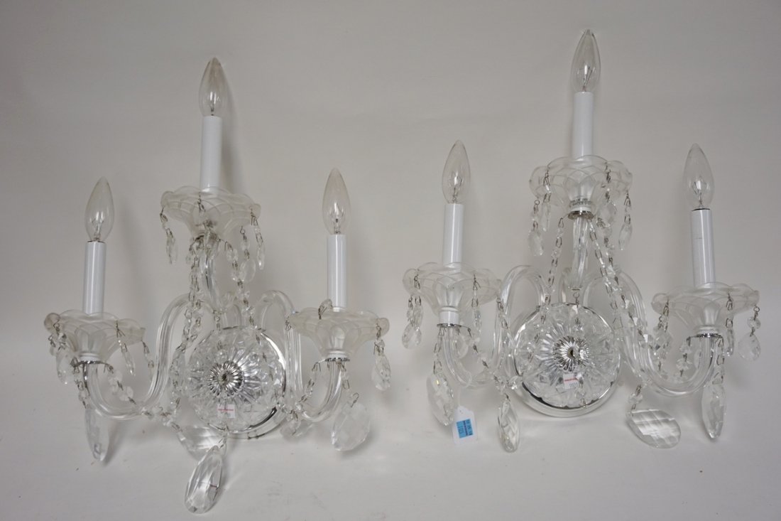 PAIR OF CRYSTAL WALL SCONCES. EACH WITH 3 LIGHTS. 15 (1 of 2)