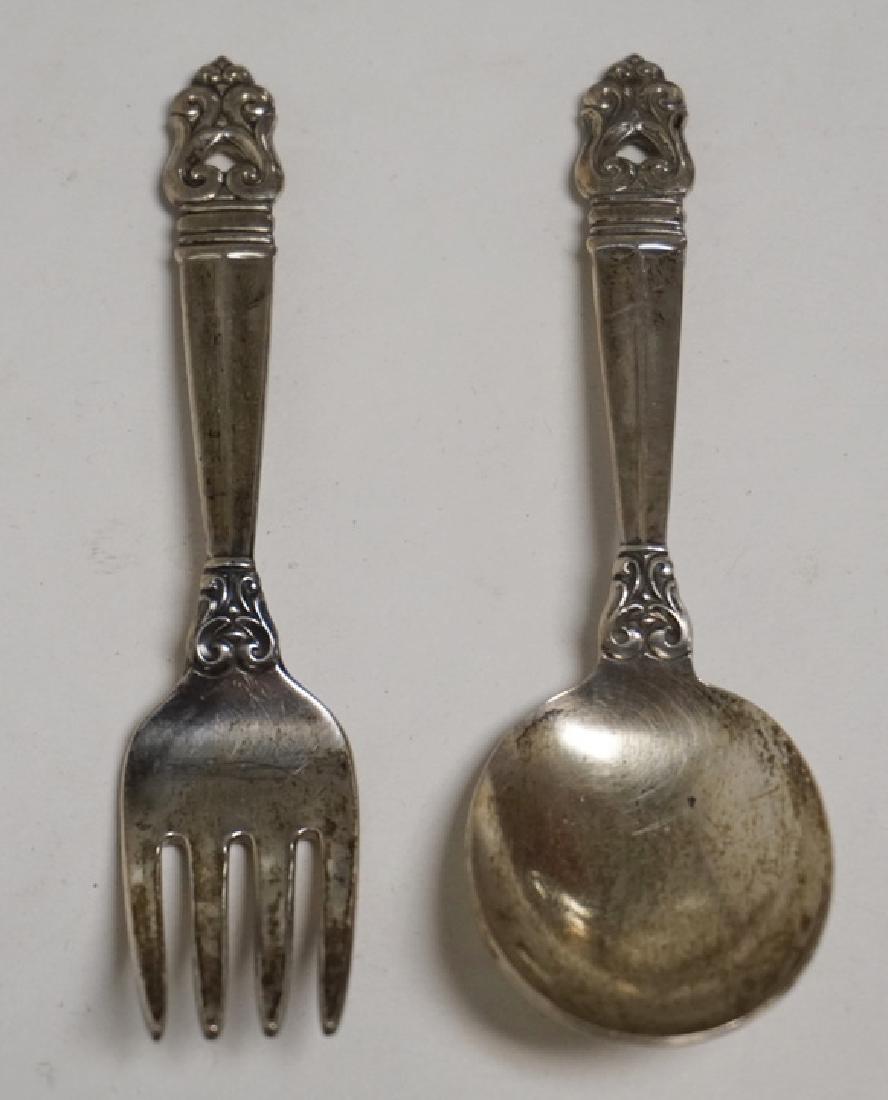 INTERNATIONAL STERLING SILVER CHILDS FORK AND SPOON (1 of 1)