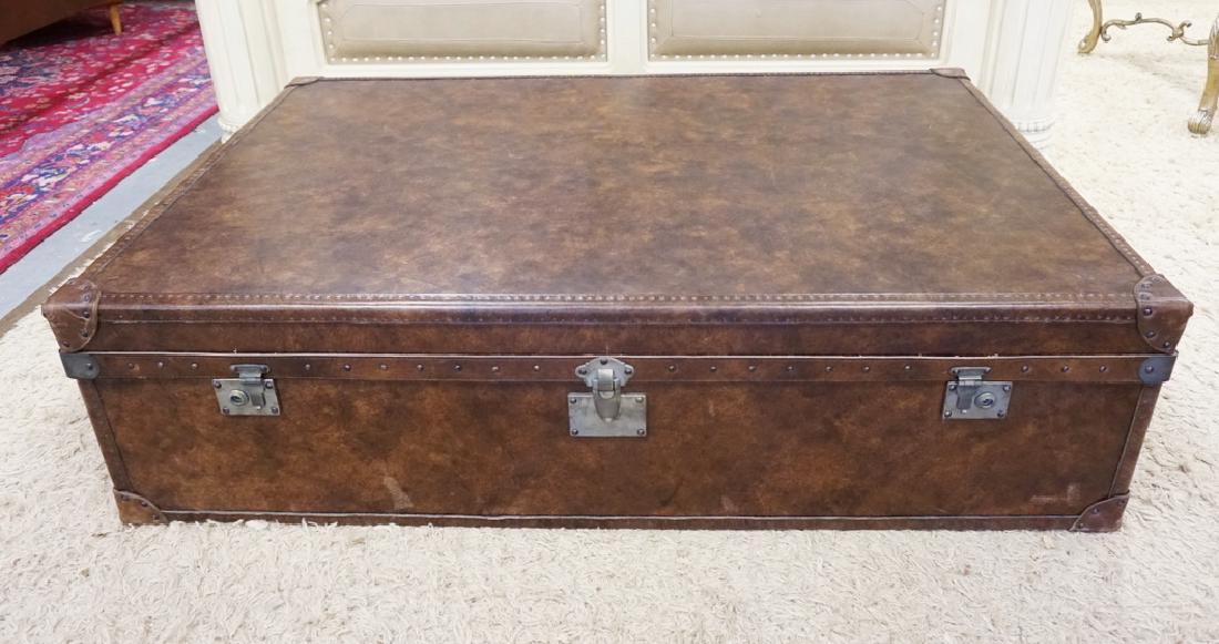 LEATHER STORAGE TRUNK / COFFEE TABLE. 2 COMPARTMENTS ON (1 of 4)