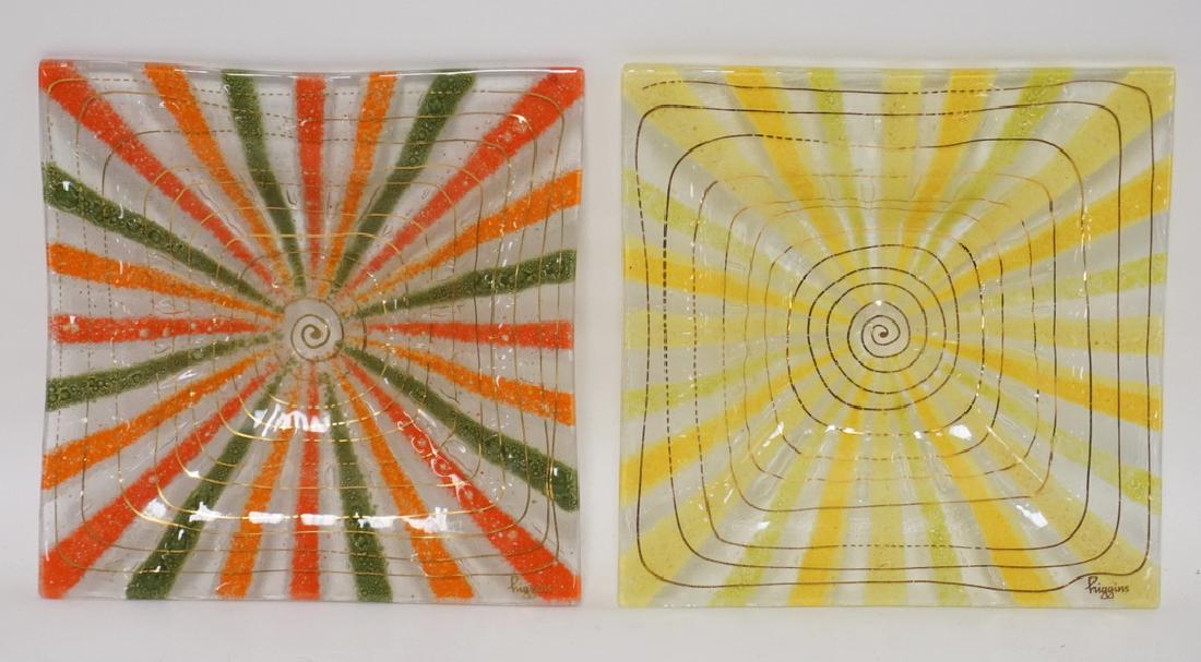 LOT OF 2 HIGGINS FUSED ART GLASS SQUARE DISHES. 7 (1 of 2)