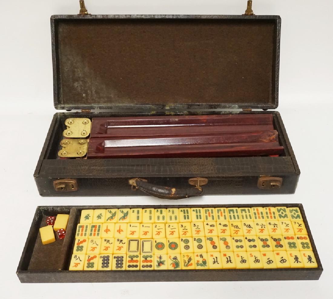 VINTAGE CATALIN MAH JONG SET IN CASE. (1 of 2)