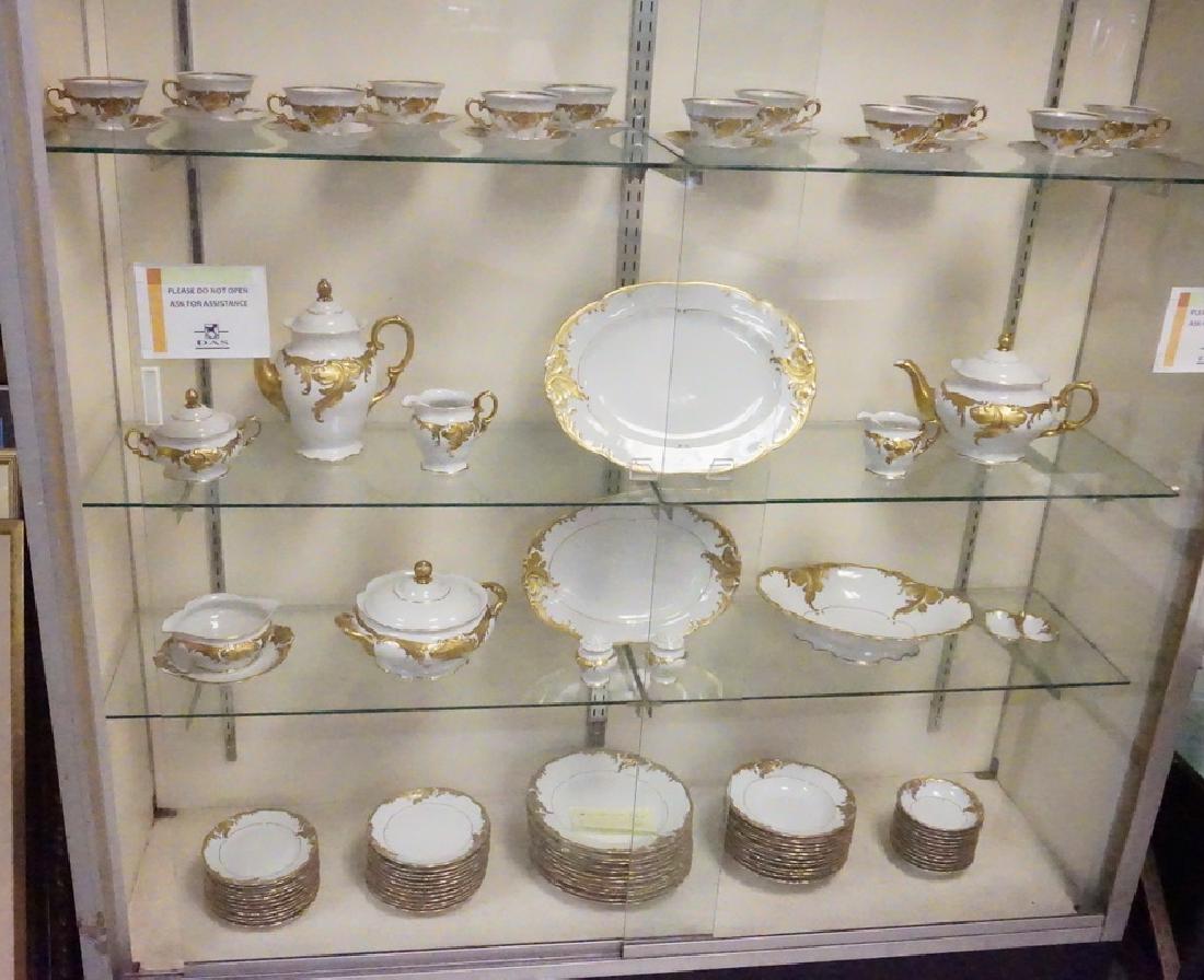 96 PIECE WALBRZYCH POLAND DINNER WARE SET WITH HEAVY (1 of 5)