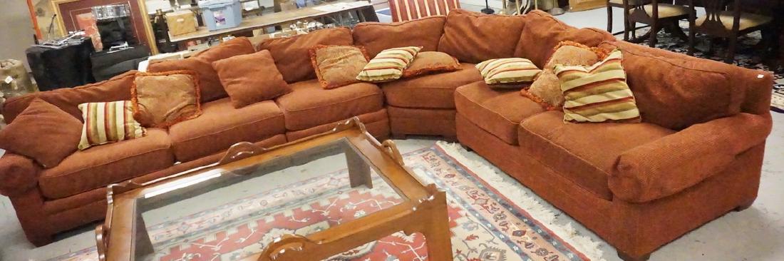 3 PART SECTIONAL SOFA WITH EXTRA PILLLOWS. MADE BY LEE (1 of 4)