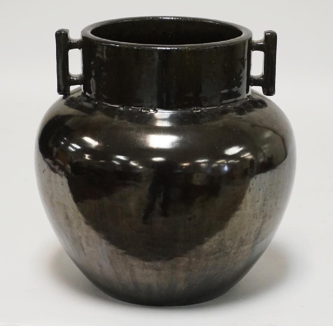 FULPER ART POTTER VASE. MIRRORED GLAZE ON A BULBOUS (1 of 3)