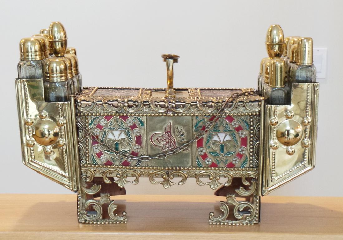 ANTIQUE ORNATE TURKISH BRASS SHOESHINE KIT. ENAMEL (1 of 2)