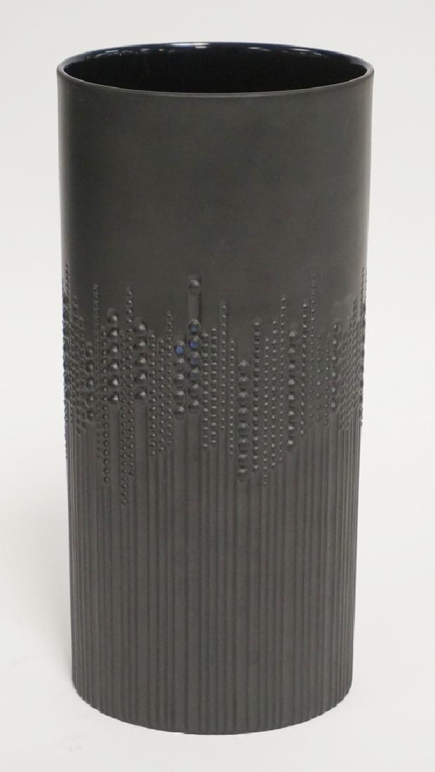 TAPIO WIRKKALA FOR ROSENTHAL BASALT VASE. 9 1/2 INCHES: TAPIO WIRKKALA FOR ROSENTHAL BASALT VASE. 9 1/2 INCHES HIGH.