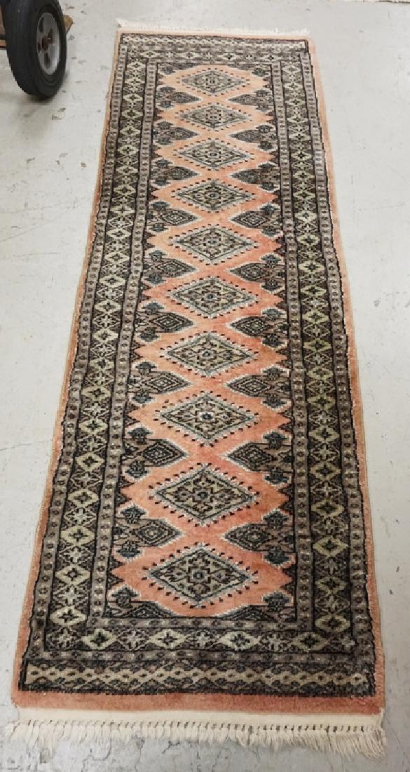 ORIENTAL RUNNER RUG
