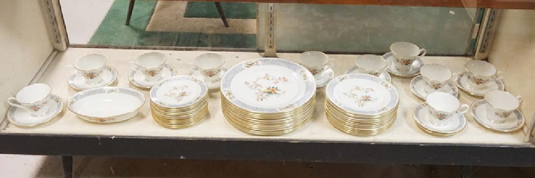 LENOX MING BLOSSOM DINNERWARE SET: LENOX *MING BLOSSOM* DINNERWARE SET. MADE IN USA. 60 PIECE.