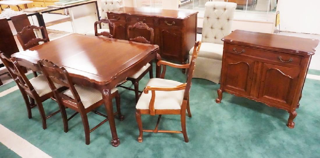11 PIECE MAHOGANY DINING ROOM SET: 11 PIECE MAHOGANY DINING ROOM SET BY *LUCE*, GRAND RAPIDS MICHIGAN. VERY CLEAN SET. INCLUDES A SIDEBOARD, SERVER, TABLE WITH 3 LEAVES, AND 8 CHAIRS.