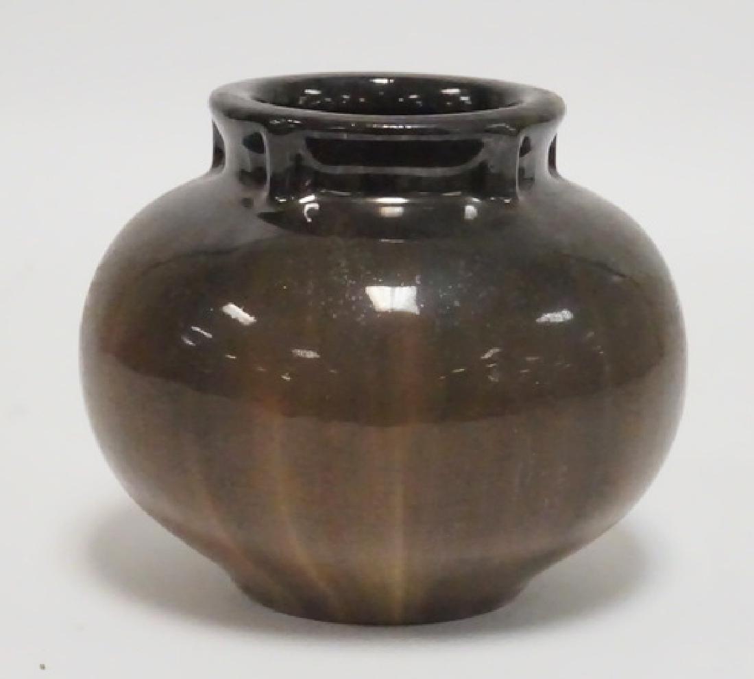 FULPER POTTERY: FULPER ARTS & CRAFTS ART POTTERY VASE. 5 INCHES HIGH.