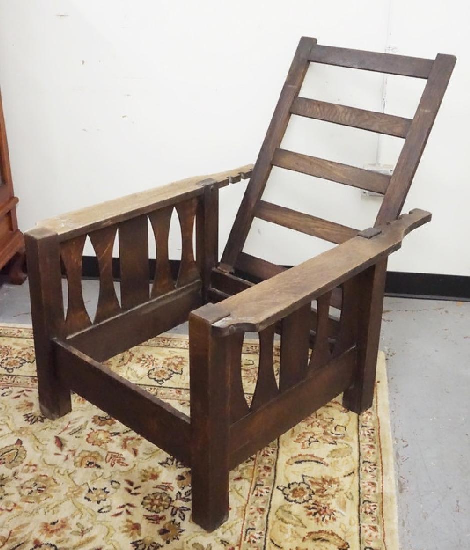 MISSION OAK MORRIS CHAIR: MISSION OAK MORRIS CHAIR.