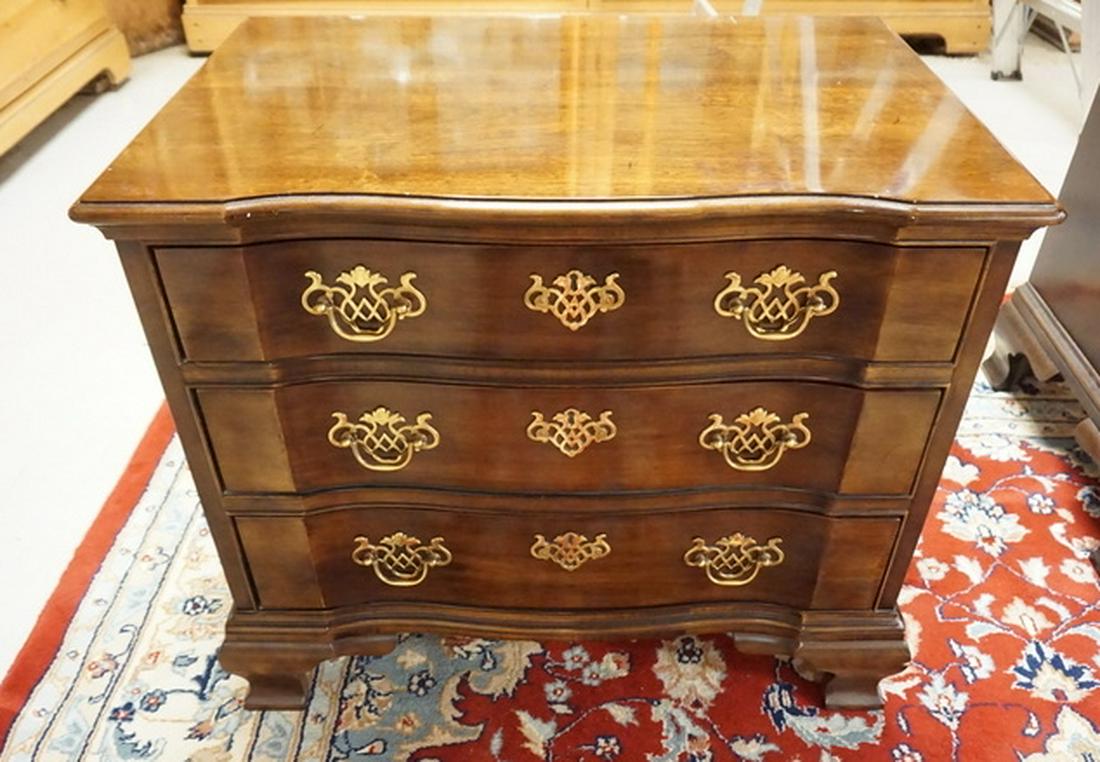 HENREDON NIGHT STAND: HENREDON 3 DRAWER NIGHT NIGHTSTAND 28 IN WIDE, 24 IN H