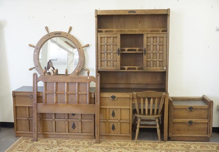 6 PIECE HARBOUR HOUSE BEDROOM SET: 6 PIECE HARBOUR HOUSE BEDROOM SET.