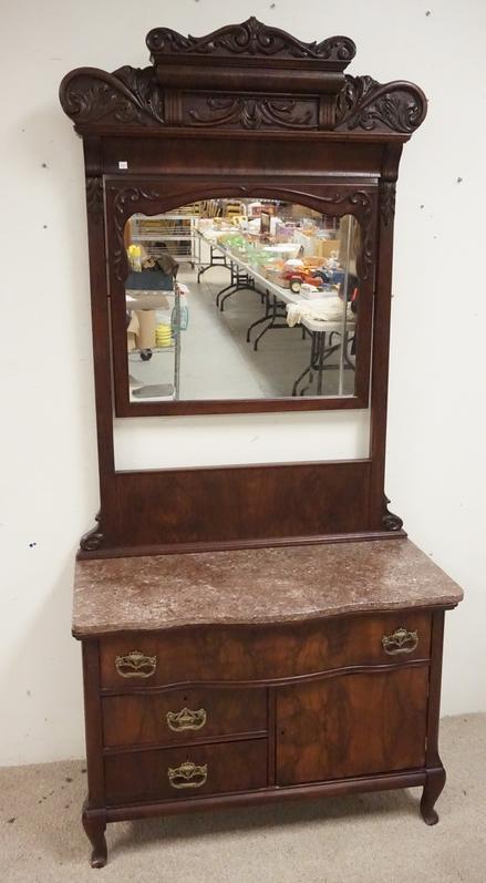 ANTIQUE LADIES MARBLE TOP CHEST OF DRAWERS WITH MIRROR: ANTIQUE LADIES MARBLE TOP CHEST OF DRAWERS WITH MIRROR.