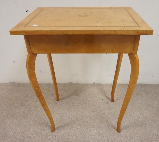 INLAID LIFT TOP TABLE: INLAID LIFT TOP TABLE, HAS INTERIOR COMPARTMENTS