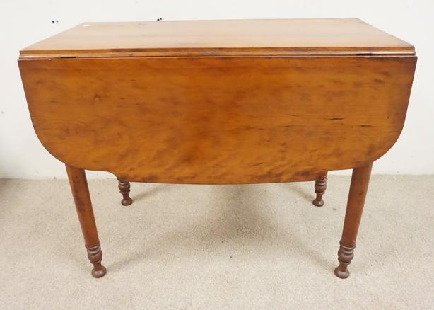 ANTIQUE CHERRY TABLE: ANTIQUE CHERRY DROP LEAF TABLE WITH 1 DRWR.