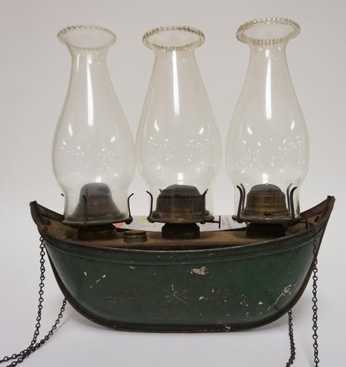 1870 TIN BOAT SHAPE TRIPLE HANGING LAMP: TIN BOAT SHAPED TRIPLE HANGING LAMP. MARKED CHICAGO WITH 1870 PATENT DATE. 14 IN WIDE