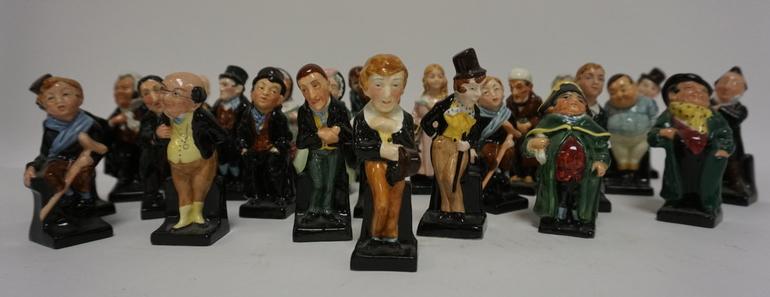 26 ROYAL DOULTON SMALL FIGURES DICKENS: 26 ROYAL DOULTON SMALL FIGURES. DICKENS CHARACTERS. TALLEST 4 1/2 IN