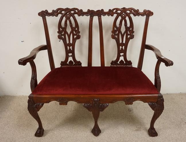 CHIPPENDALE STYLE DOUBLE BACK SETTEE: CHIPPENDALE STYLE DOUBLE BACK SETTEE WITH BALL AND CLAW FEET.