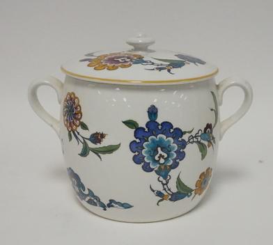 ROYAL WORCESTER PALMYRA COVERED JAR: ROYAL WORCESTER PALMYRA COVERED JAR, 8 1/2 IN H
