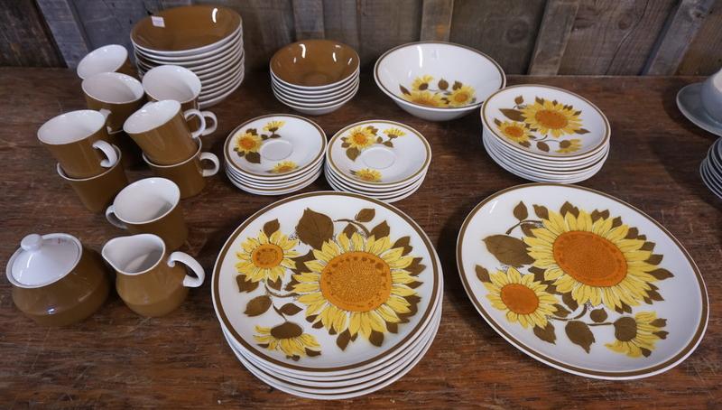 MIKASA CERA-STONE SUN BLAZE & D-1800 59 P DINNERWARE: MIKASA CERA-STONE SUN BLAZE & D-1800 59 PC DINNERWARE, LARGEST PLATE IS 12 1/4 IN