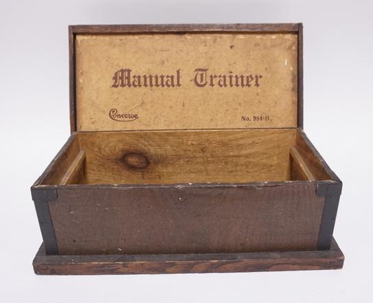 WOODEN CIGAR BOX MANUAL TRAINER: WOODEN CIGAR BOX MANUAL TRAINER CONVEROE NO 984-B