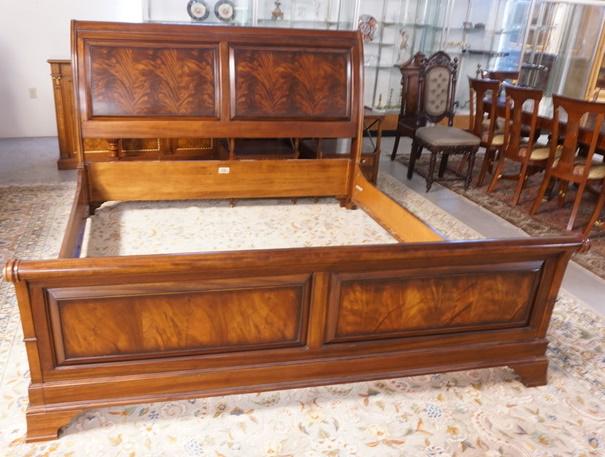 ETHAN ALLEN KING SIZE SLEIGH BED (1 of 5)