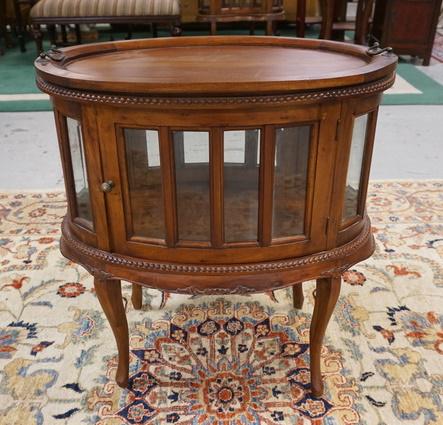 OVAL STAND WITH SERVING TRAY (1 of 3)