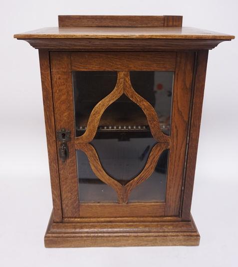 OAK CABINET (1 of 2)