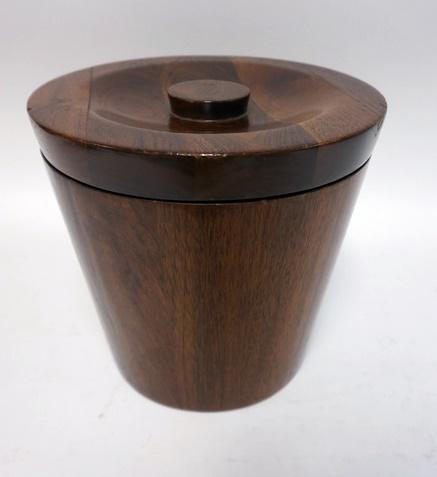 MID CENTURY MODERN ICE BUCKET (1 of 3)