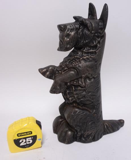 LARGE CAST IRON DOOR STOP (1 of 1)