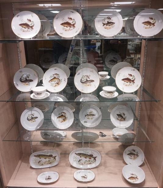 20 PC BAVARIAN WINTERLING FISH SET (1 of 10)
