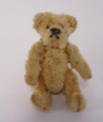 MINIATURE STEIFF TEDDY BEAR (1 of 1)