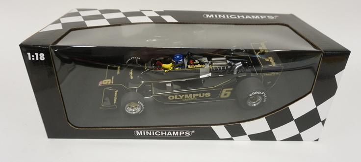 MINI CHAMPS MODEL (1 of 2)